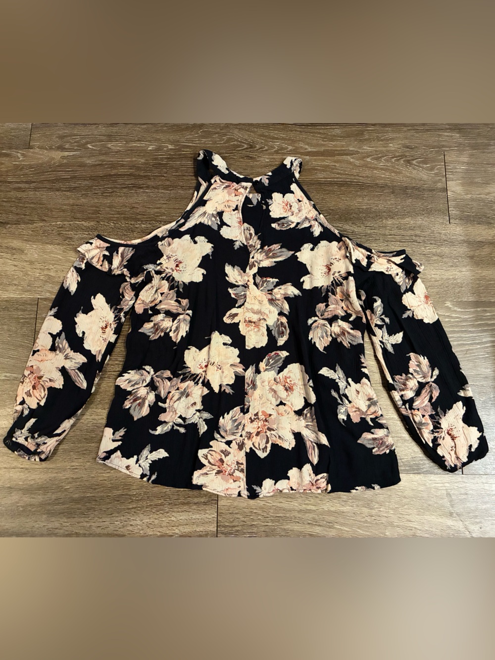 Charlotte Russe Floral Cold Shoulder Blouse in Navy and Blush Size S/M - Picture 3 of 5